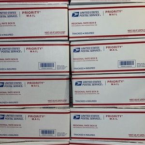 001 Mystery box mens size small